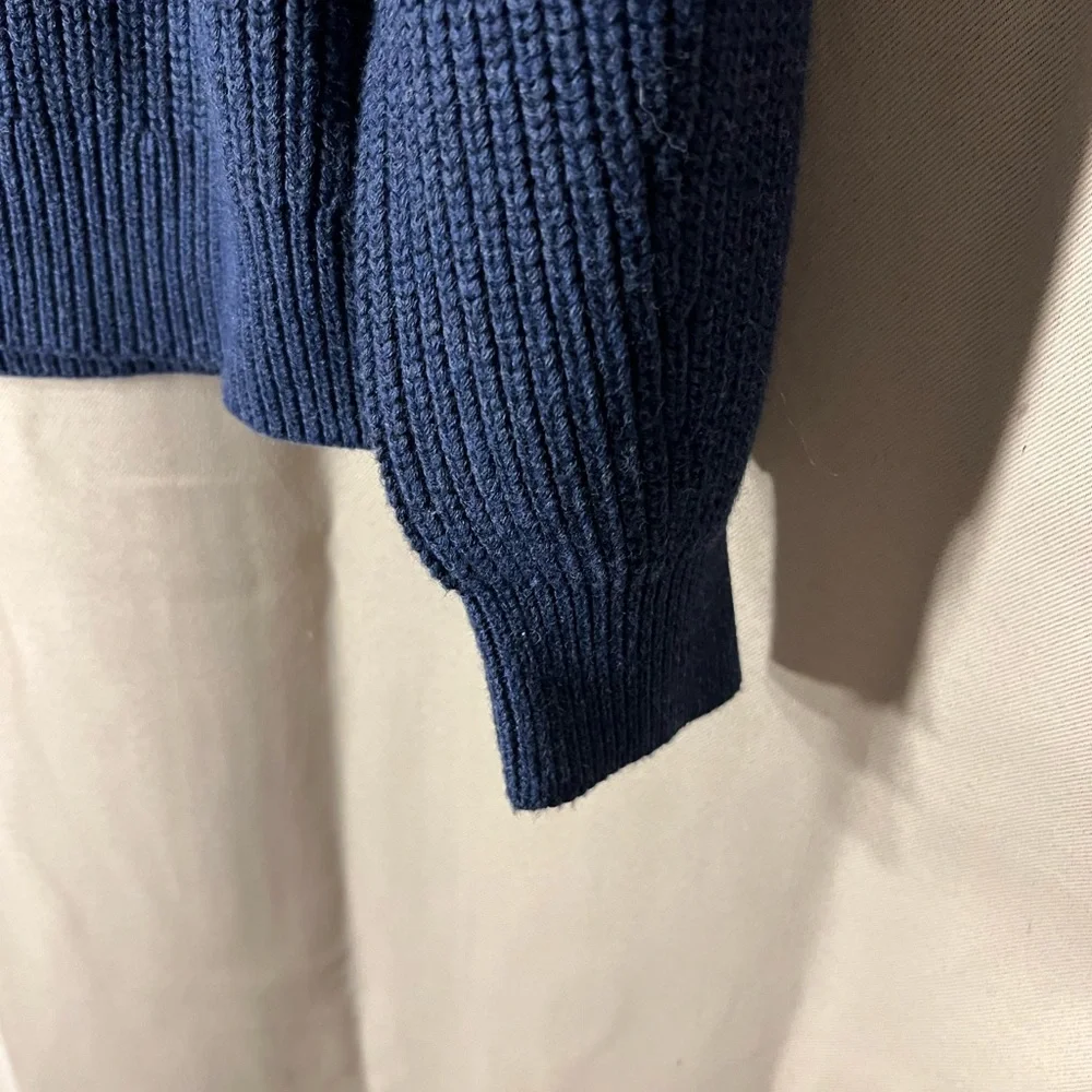 2 for $60🌺 Tommy Bahama Navy Blue Crew Neck Sweater - Picture 7 of 9